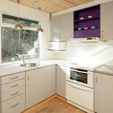 Graceful Holiday Home In Bl Vand With Terrace بيت للعطل Ho